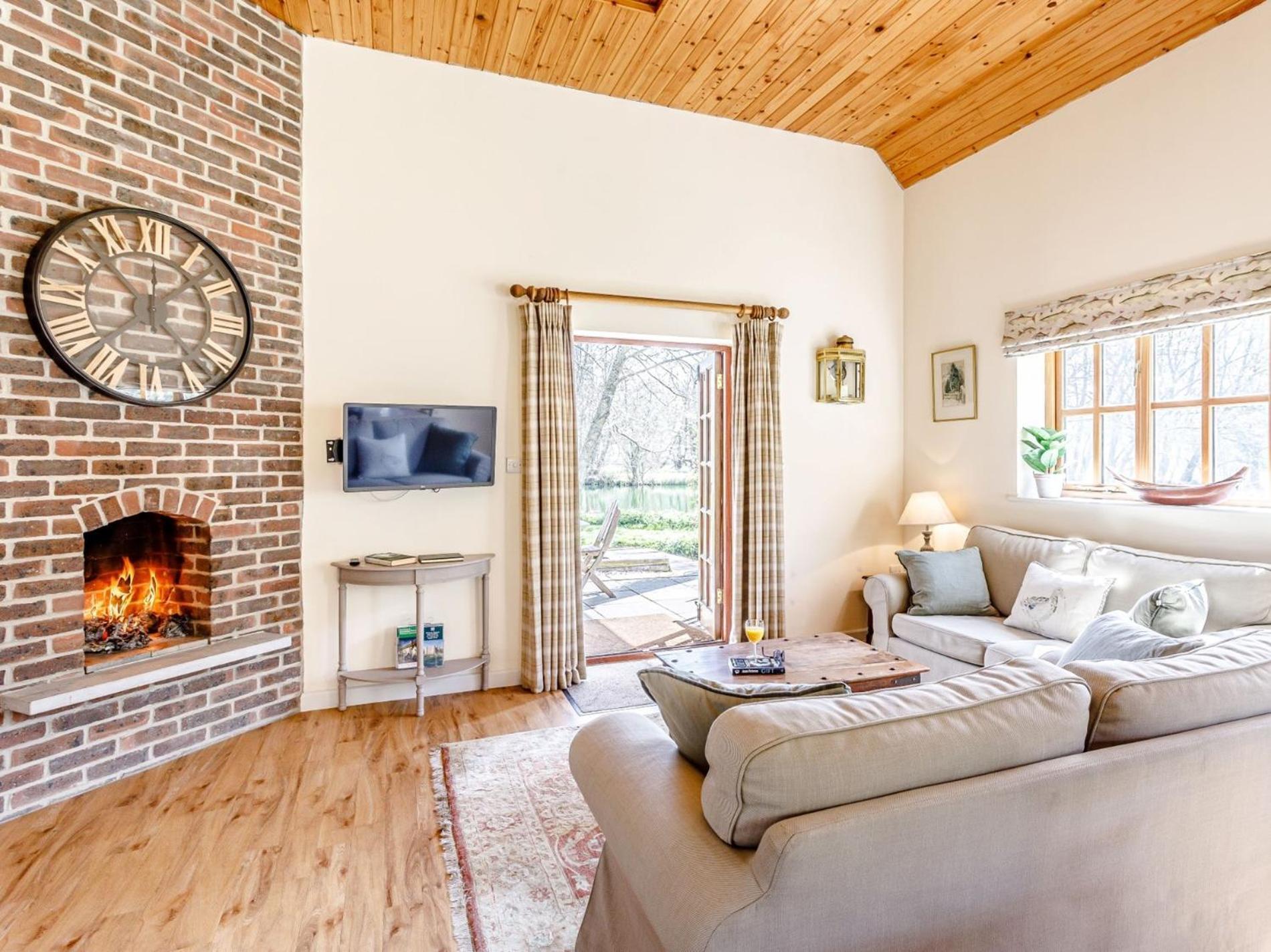2 Bed In Dorchester 75243 Frampton  外观 照片
