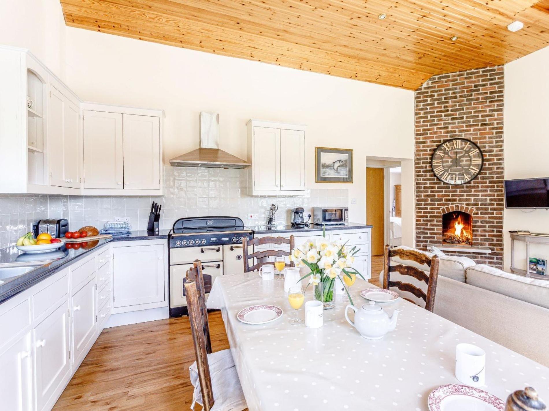 2 Bed In Dorchester 75243 Frampton  外观 照片